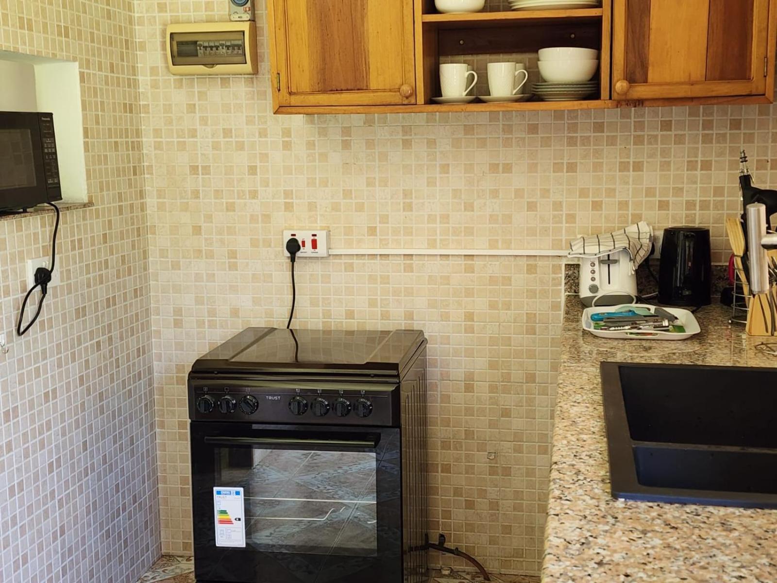 Skyblue Guesthouse - Self Catering Baie Sainte Anne Bagian luar foto